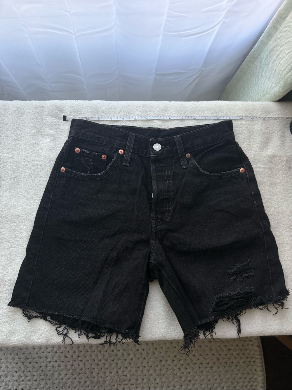 Levi’s 501 Mid Thigh Shorts